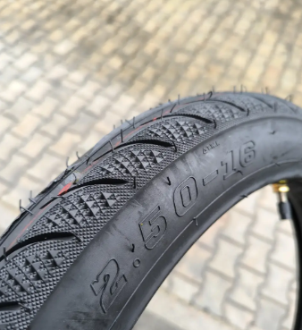 Шина з камерою 2.50-16 на мотоцикл Карпати Верховина