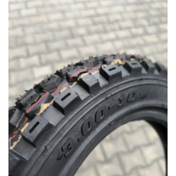 Покришка шипована 3.00-10 безкамерка на скутер Хонда 