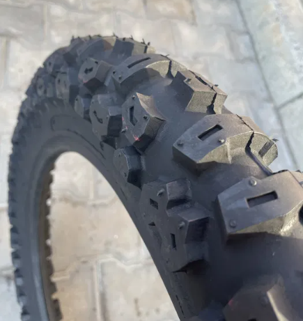 Скат з камерою 3.50-18 на мотоцикл Іж KI-914 шипована Кросова