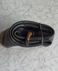 Камера 3.00-10 на скутер гнутий вентиль