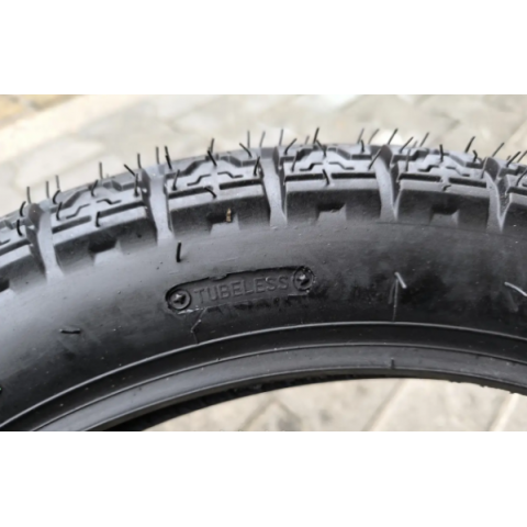 Покришка 3.25-18 з камерою до мотоцикла Минск/Иж