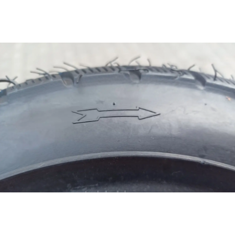 Резина 3.00-10 з камерою скат на скутер Хонда дио