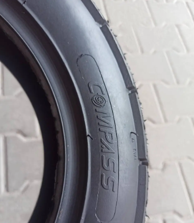 Покришка на скутер 3.50-10 безкамерка Компас