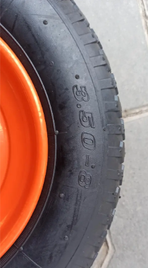 Колесо в зборі 3.50-8 на тачку 2 PR під вісь 16 мм