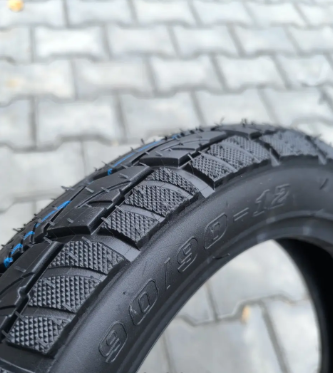 Покришка на скутер 90.90-12 безкамерка