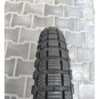 Покришка 3.00-17 Вживана на мотоцикл Альфу Дельту Мустанг шипована