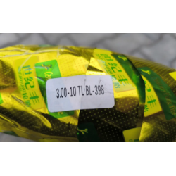 Покришка шипована 3.00-10 безкамерка на скутер Хонда 