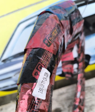 Покришка 3.50-18 з камерою СХ-228 6PR Шипована на мотоцикл Иж