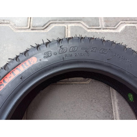 Покришка 3.00-10 Тайвань Безкамерка на скутер Хонда Сузукі SC-TYRE