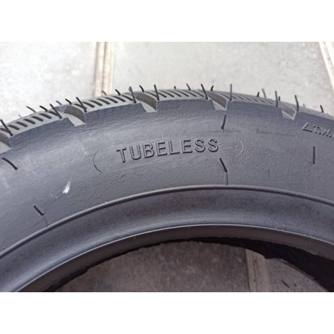 Покришка 3.00-10 Тайвань Безкамерка на скутер Хонда Сузукі SC-TYRE