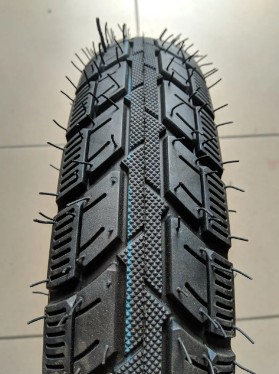 Резина 3.00-10 з камерою скат на скутер Хонда дио