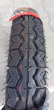 Шина 3.50-16 з камерою до мотоцикла