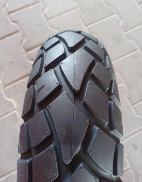 Шина для скутера 120.70-12 безкамерка Індонезія SB-117 