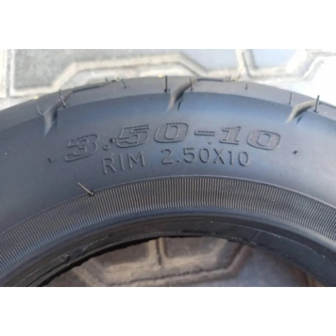 Резина з камерою 3.50-10 на скутер Тайвань трасовий протектор