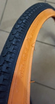 Покришка 28*1.75 на велосипед DRC/SRC 