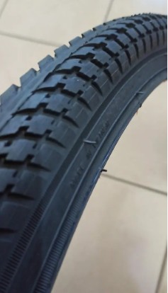 Покришка 28*1.75 ( 40-622 ) на велосипед ялинка В'єтнам