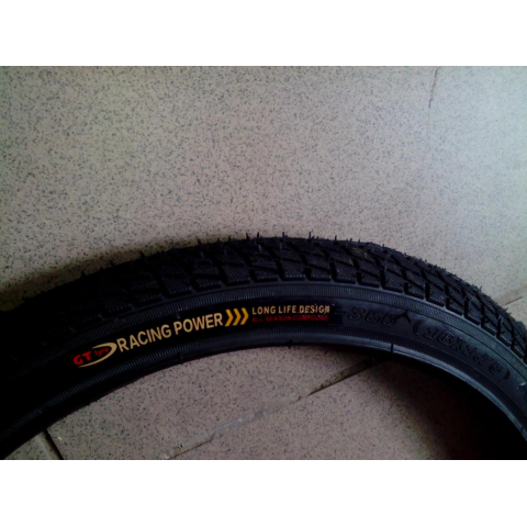 Велосипедна шина 18*1.75 дорожній протектор