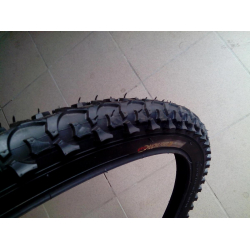 Покришка 24*2.125 на велосипед шипована