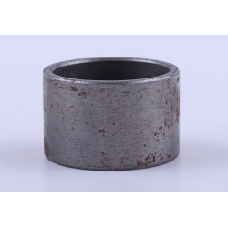 Втулка розпірна передня проміжного валу L-29 мм діаметр 38/45 мм DongFeng 240/244