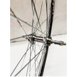 Заднє колесо 26 на велосипед подвійне під дискове гальмо.