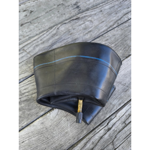 Камера 3.00-8 із вигнутим вентилем