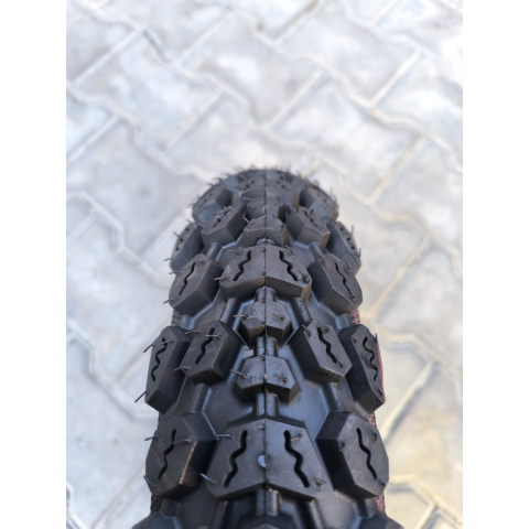 Покришка 3.00-10 безкамерна до скутера Великикий шип WSX-094