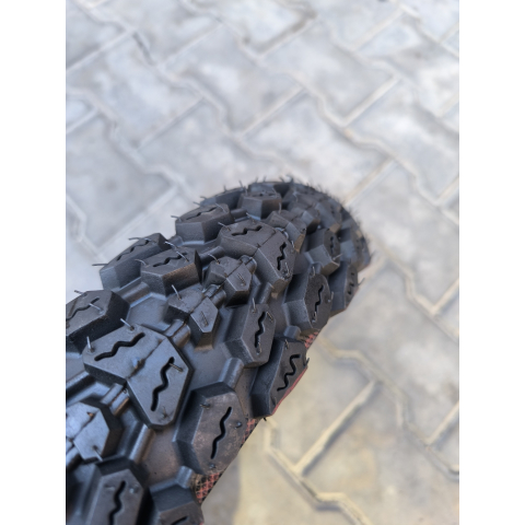 Покришка 3.00-10 безкамерна до скутера Великикий шип WSX-094