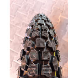 Шина з камерою 3.50-18 GАМА для мотоцикла Іж Юпитер Ява шипована