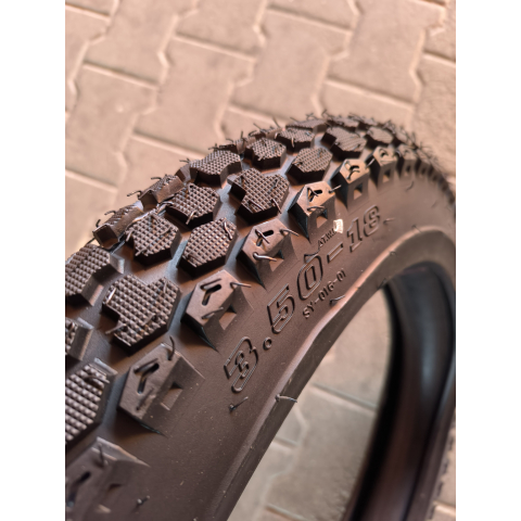 Шина з камерою 3.50-18 GАМА для мотоцикла Іж Юпитер Ява шипована