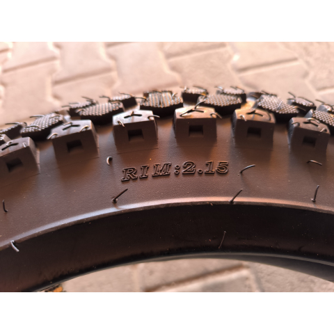 Шина з камерою 3.50-18 GАМА для мотоцикла Іж Юпитер Ява шипована