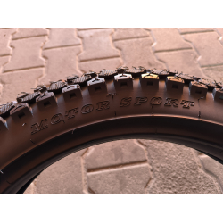 Шина з камерою 3.50-18 GАМА для мотоцикла Іж Юпитер Ява шипована