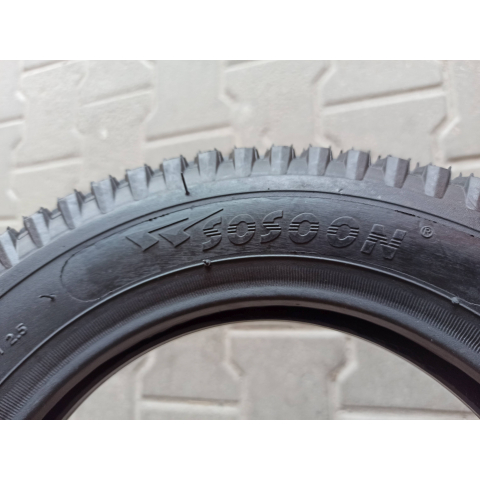 Покришка 3.00-8 фірми Sosoon до скутера/тачки