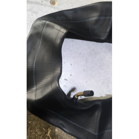 Камера 3.00-8 із вигнутим вентилем