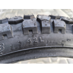 Покришка на мотоцикл 2.75-18 SHIH-FA SV-0802 В'єтнам Шипована