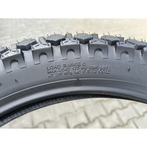 Покришка 2.75-17 з камерою на мотоцикл Альфа Дельта 6PR шипована