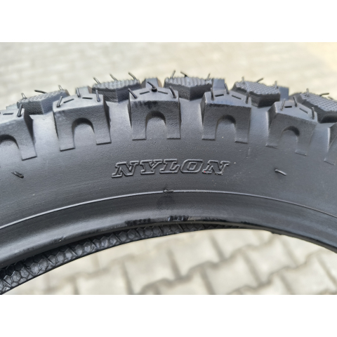 Покришка 2.75-17 з камерою на мотоцикл Альфа Дельта 6PR шипована