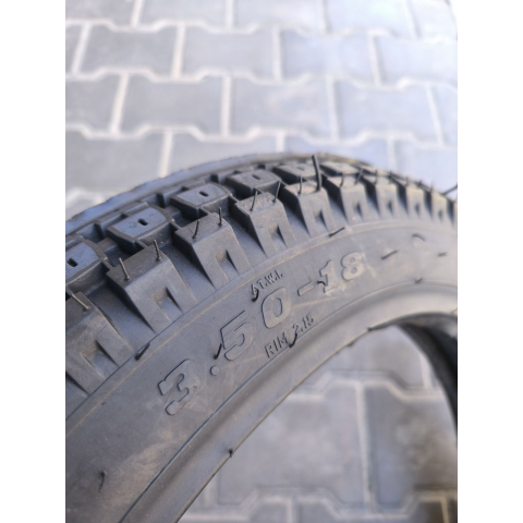 Покришка мото 3.50-18 з камерою протектор квадратний шип