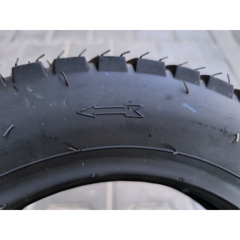 Шина 3.50-10 на скутер безкамерка шипована