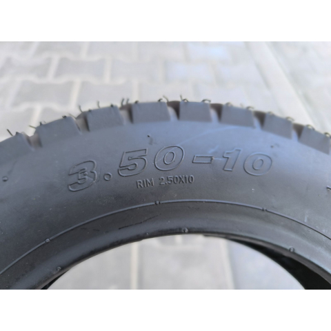 Шина 3.50-10 на скутер безкамерка шипована