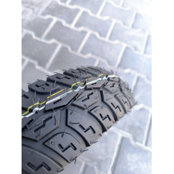 Шина 3.50-10 на скутер безкамерка шипована