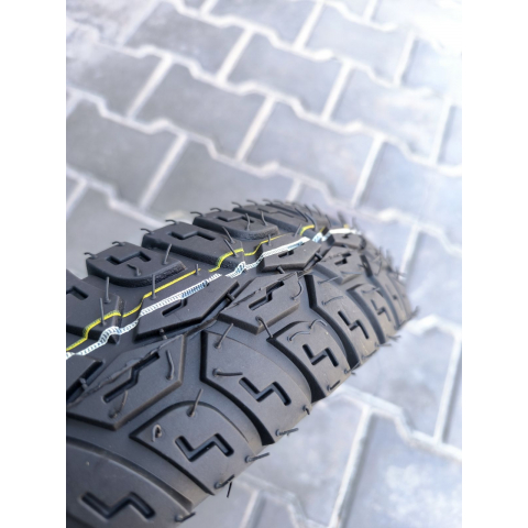 Шина 3.50-10 на скутер безкамерка шипована