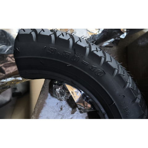 Покришка з камерою 3.50-10 (90/90-10) на скутер Хонда Вайпер Шипована