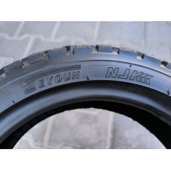 Безкамерна шина 3.00-10 до скутера/мопеда SY-S034 NLK шипована