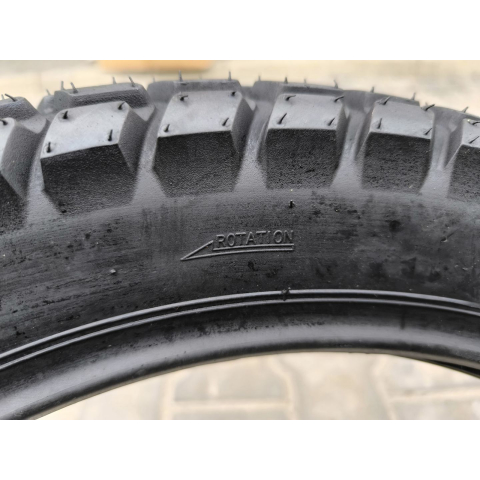 Покришка з камерою 3.50-18 на мотоцикл Иж Ява Юпитер YX-921