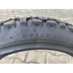 Покришка 3.00-18 з камерою до мотоцикла Минск шипована SF-253 Enduro