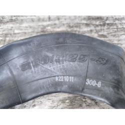 Камера 3.00-8 із вигнутим вентилем